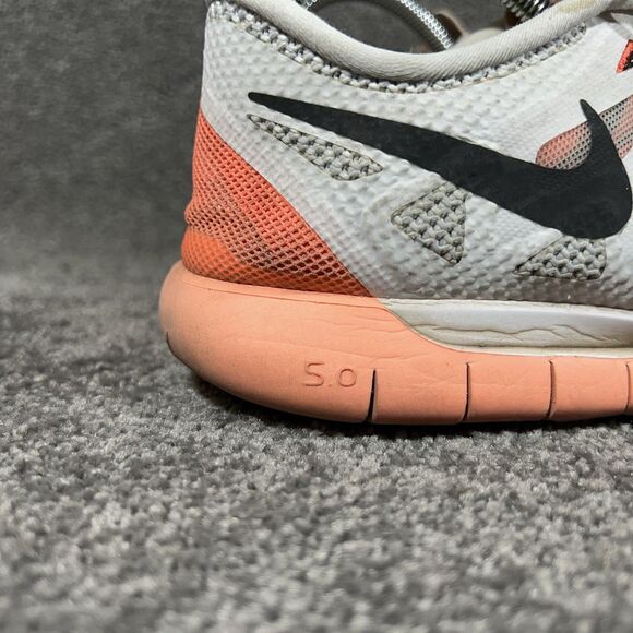 Nike Free 5.0 642199-103 Women's Size 9 White Bright Mango Orange Running Shoes - Picture 2 of 12